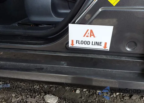 2020 Toyota Prius Prime Le из США, поврежденный, VIN JTDKARFP0L3126117